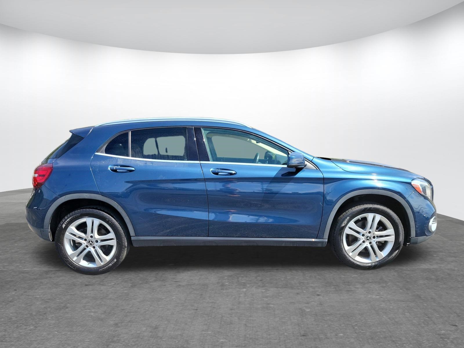 Used 2019 Mercedes-Benz GLA 250 4MATIC image 22