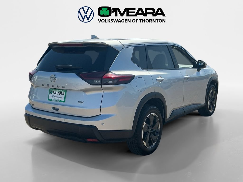 Used 2024 Nissan Rogue SV FWD image 5
