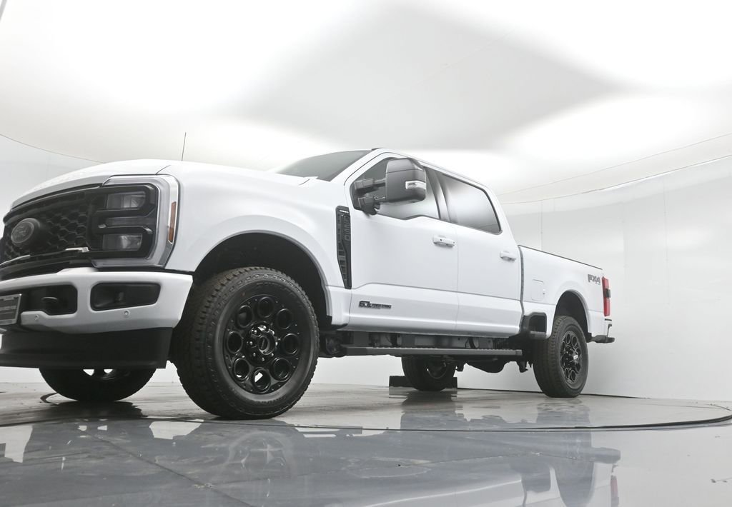 New 2025 Ford F250 Lariat w/ Lariat Ultimate Package image 44