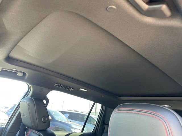 New 2026 Chevrolet Traverse RS w/ LPO, Floor Liner Package AWD/4WD image 22