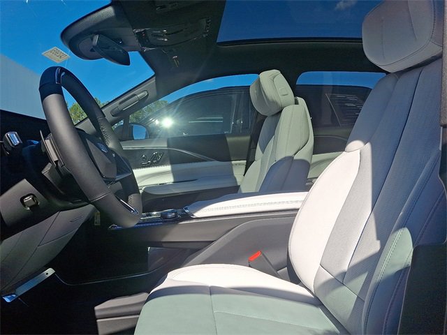 New 2026 Cadillac Lyriq Luxury image 11