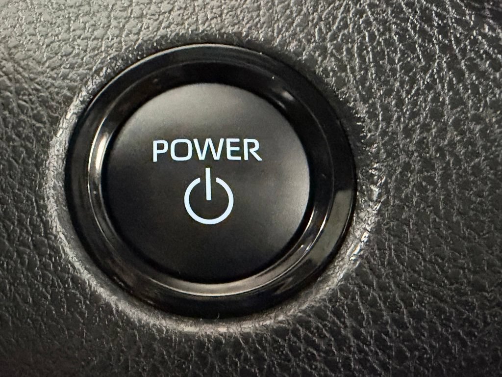 Used 2025 Toyota Camry XSE FWD image 31