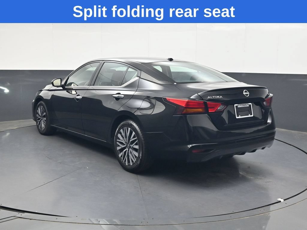 Used 2024 Nissan Altima 2.5 SV FWD image 6