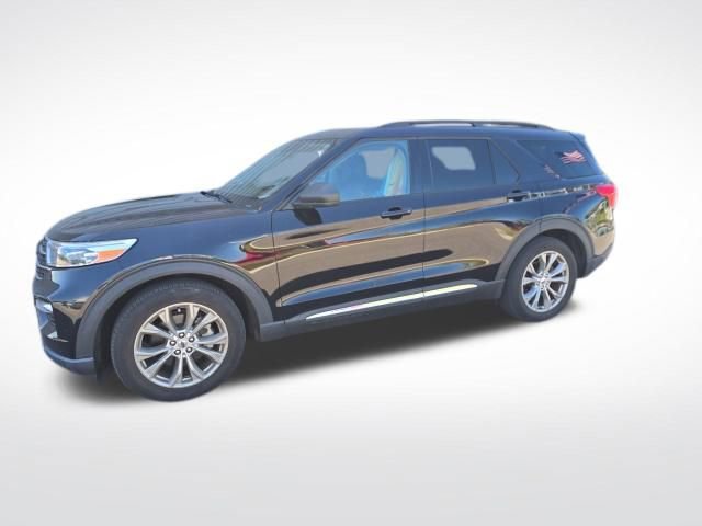 Used 2022 Ford Explorer XLT w/ Equipment Group 202A image 3
