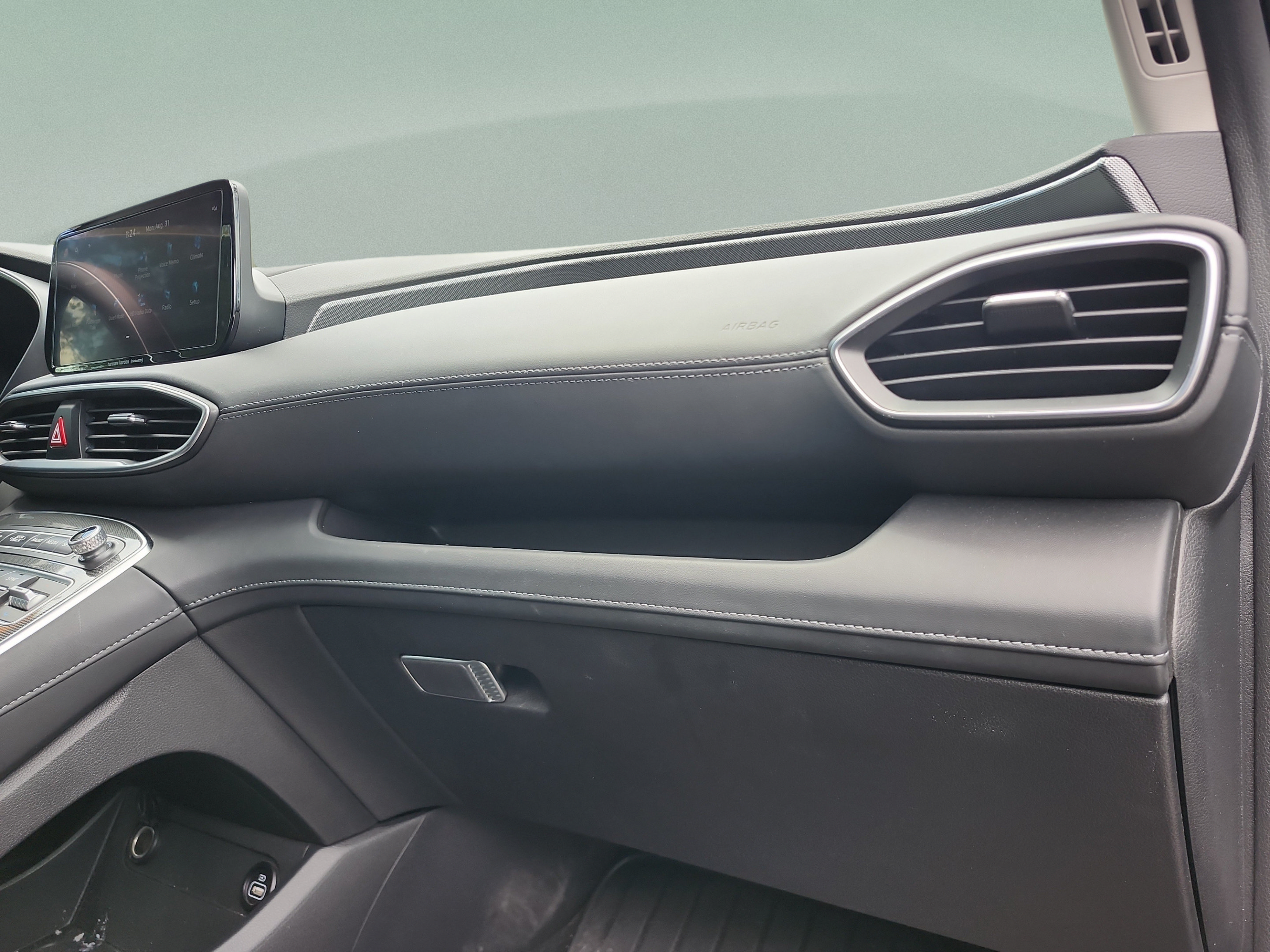 Certified 2022 Hyundai Santa Fe SEL w/ Convenience + Premium Package FWD image 15
