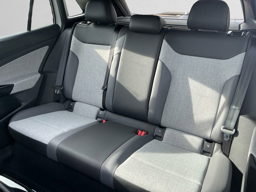 New 2026 Volkswagen ID.4 Pro image 13