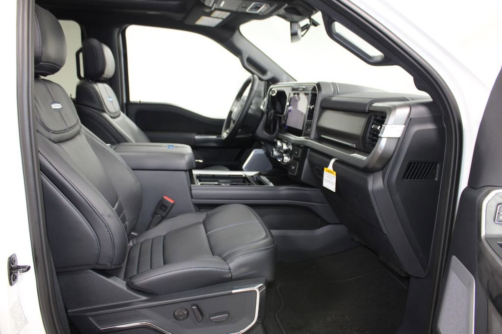 New 2026 Ford F250 Platinum image 32
