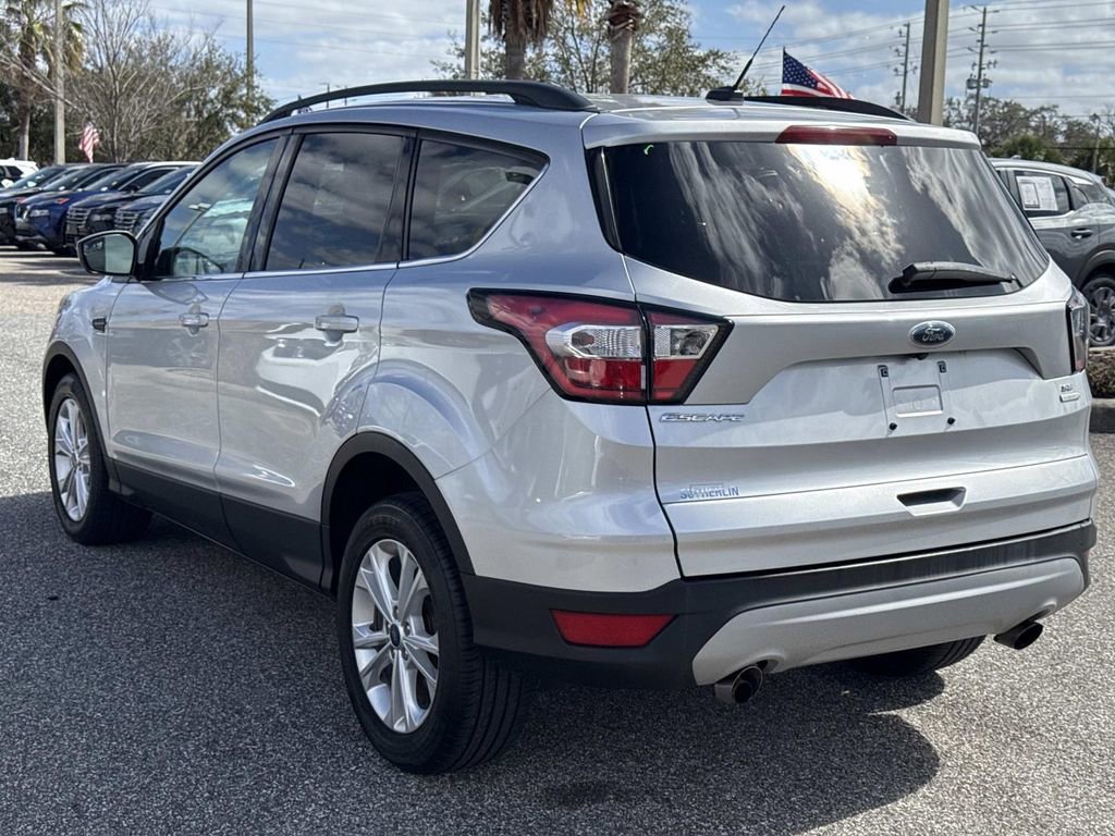 Used 2018 Ford Escape SE image 6