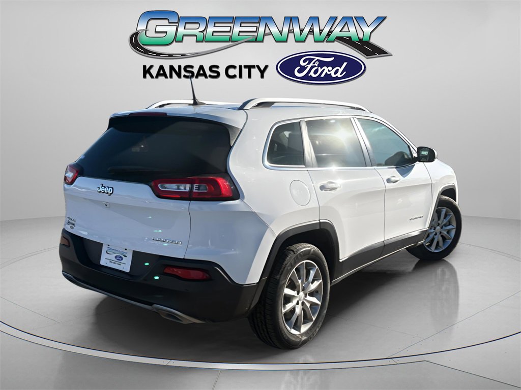 Used 2018 Jeep Cherokee Limited image 7