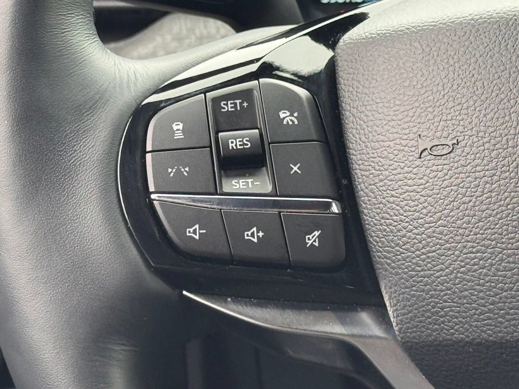 Used 2026 Ford Explorer Platinum RWD image 23
