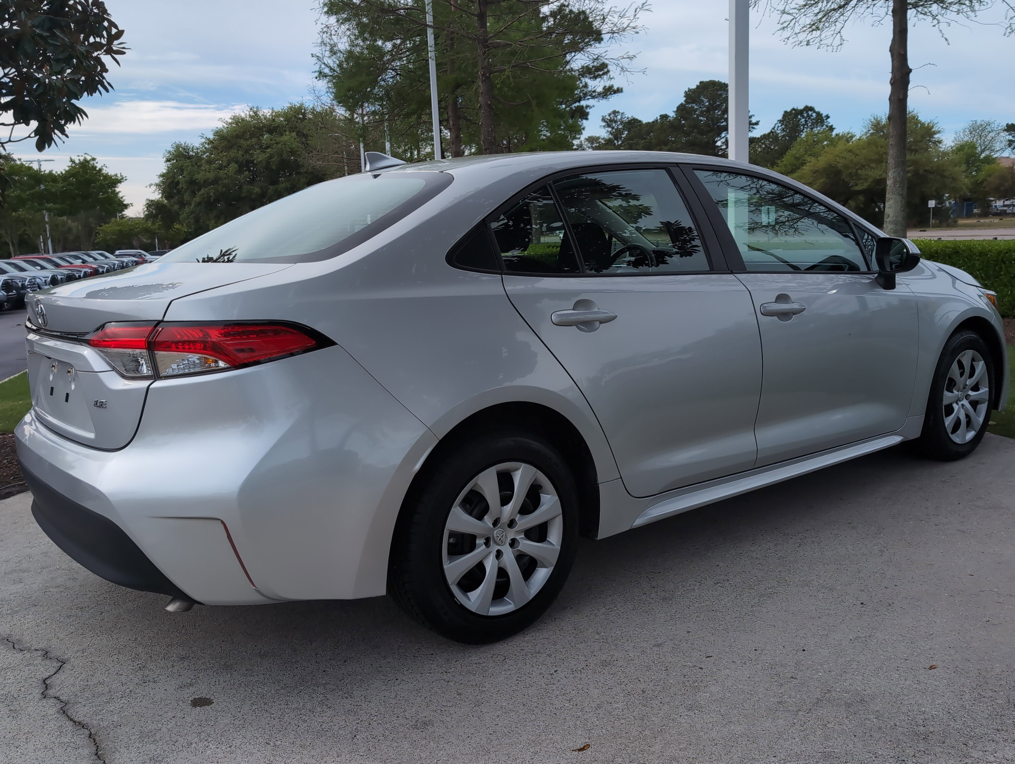 Certified 2024 Toyota Corolla LE FWD image 9