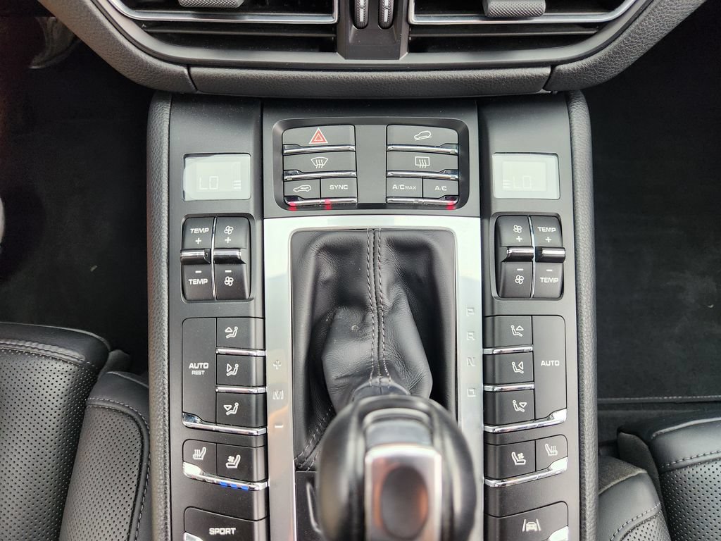 Used 2019 Porsche Macan S AWD/4WD image 21