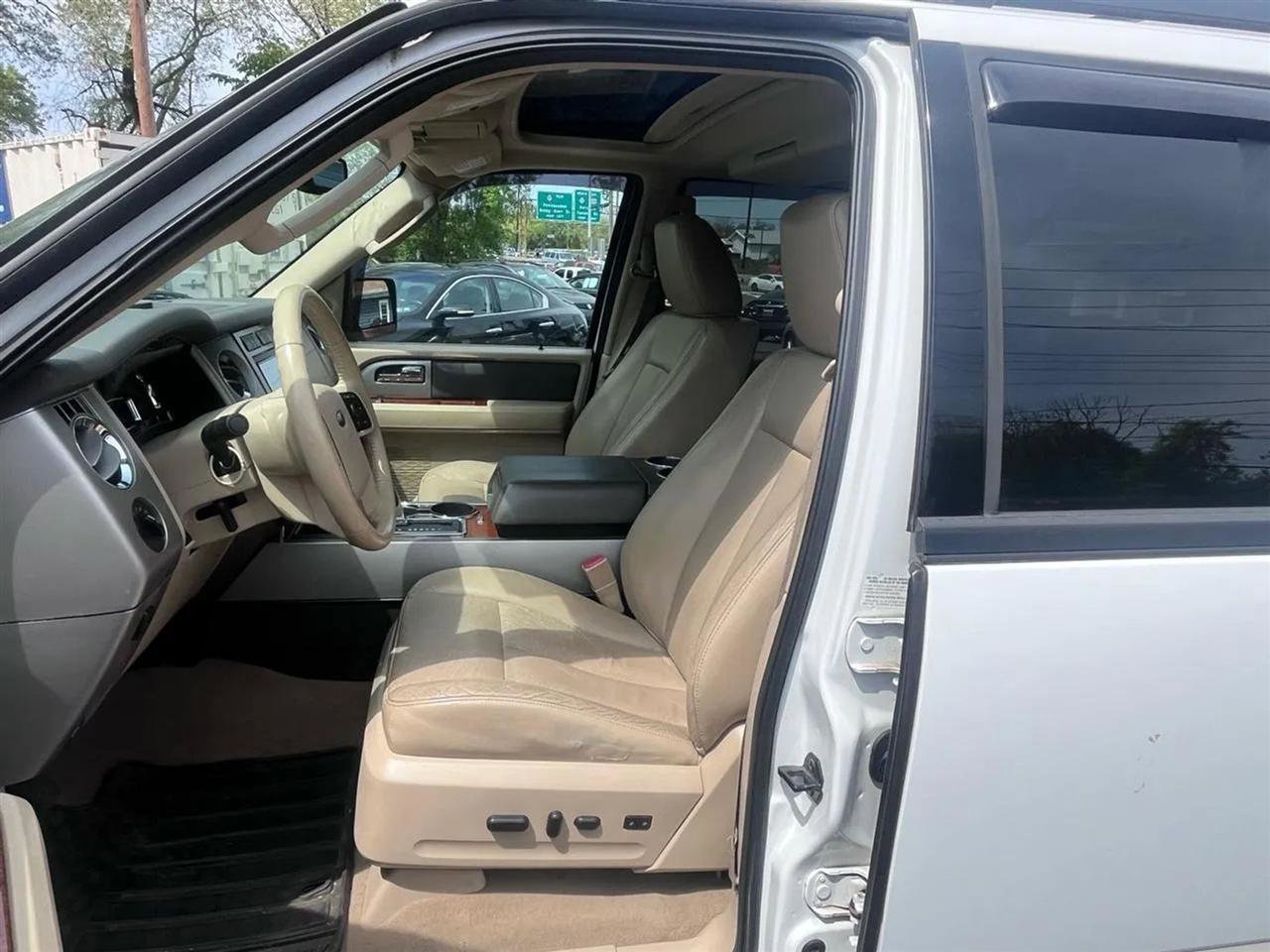 Used 2010 Ford Expedition Eddie Bauer AWD/4WD image 7