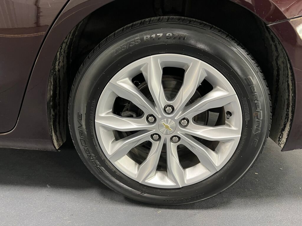 Used 2020 Chevrolet Malibu LT image 14