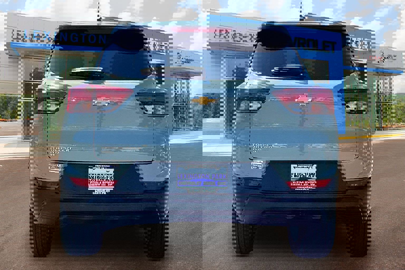 Used 2025 Chevrolet TrailBlazer LS w/ LS Convenience Package image 4