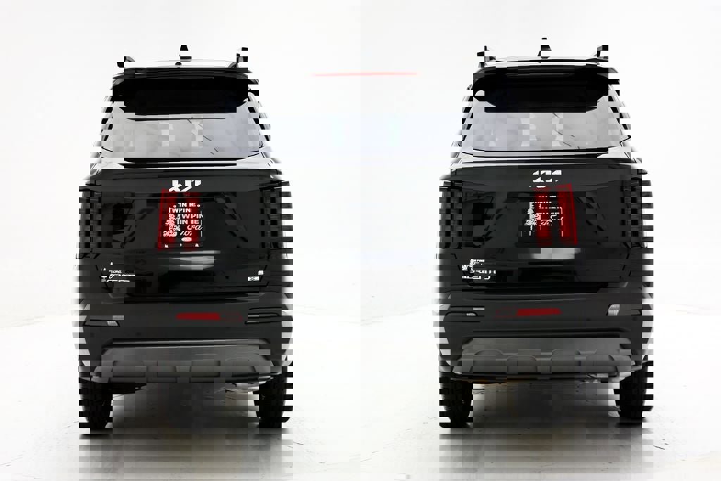 Used 2023 Kia Sorento S image 8