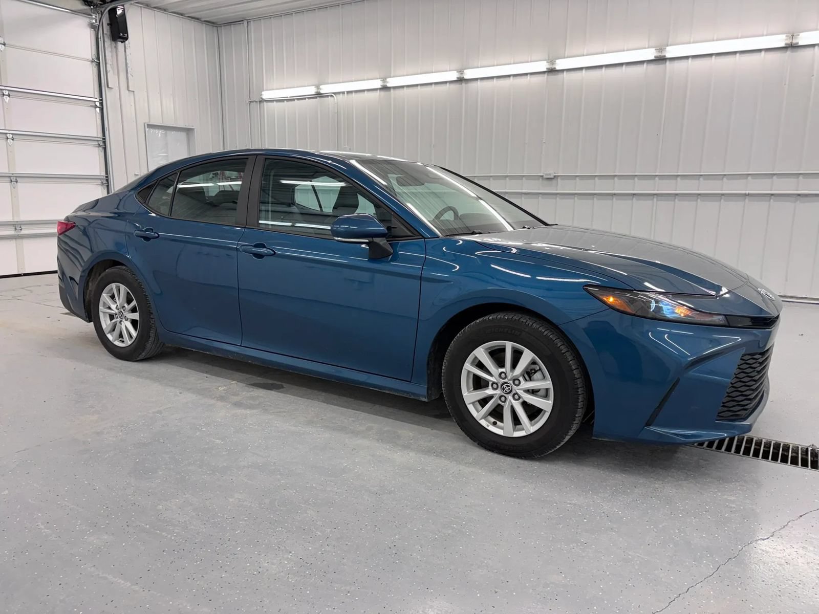 Used 2026 Toyota Camry LE w/ Convenience Package FWD image 9