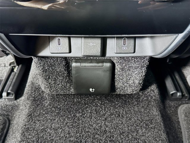 New 2026 Land Rover Range Rover Long Wheelbase SE AWD/4WD image 28