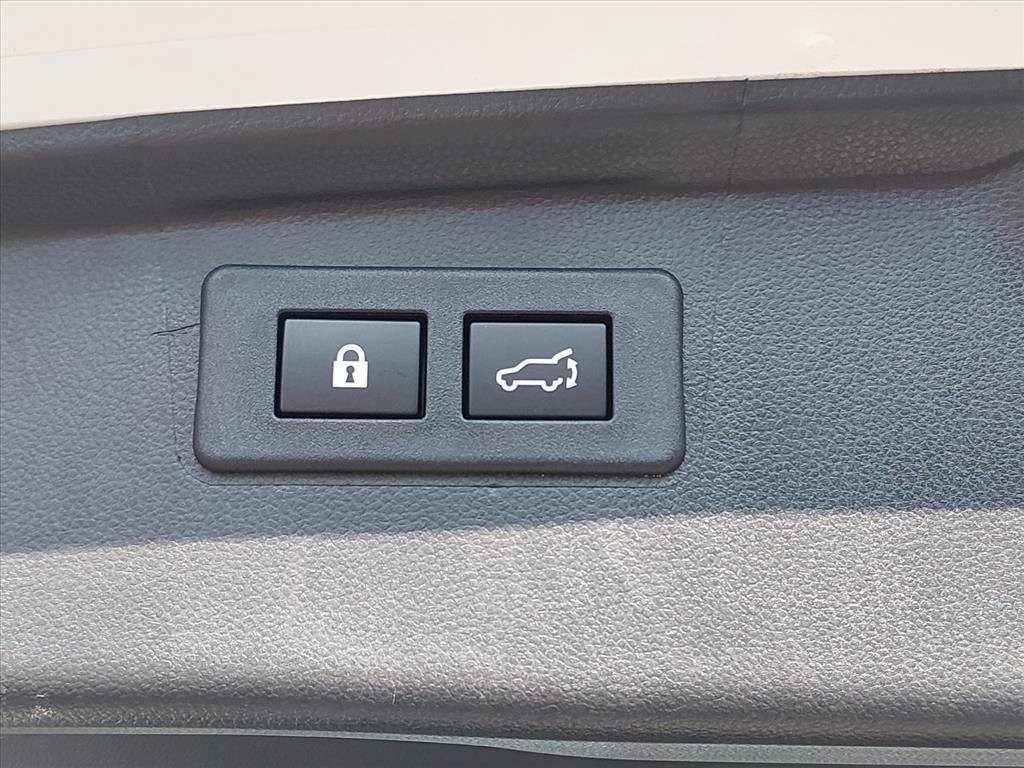 Used 2025 Subaru Outback Onyx Edition XT AWD/4WD image 18