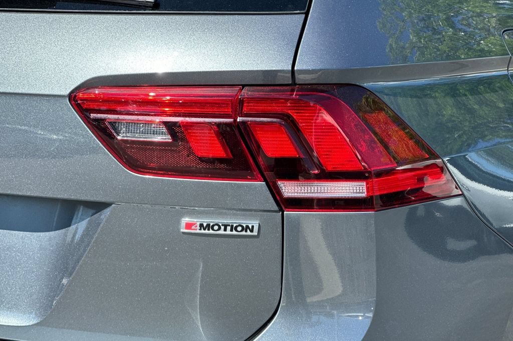 Used 2019 Volkswagen Tiguan SE AWD/4WD image 26