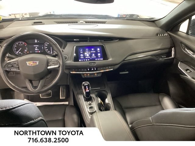 Used 2023 Cadillac XT4 Sport w/ Cold Weather Package AWD/4WD image 8