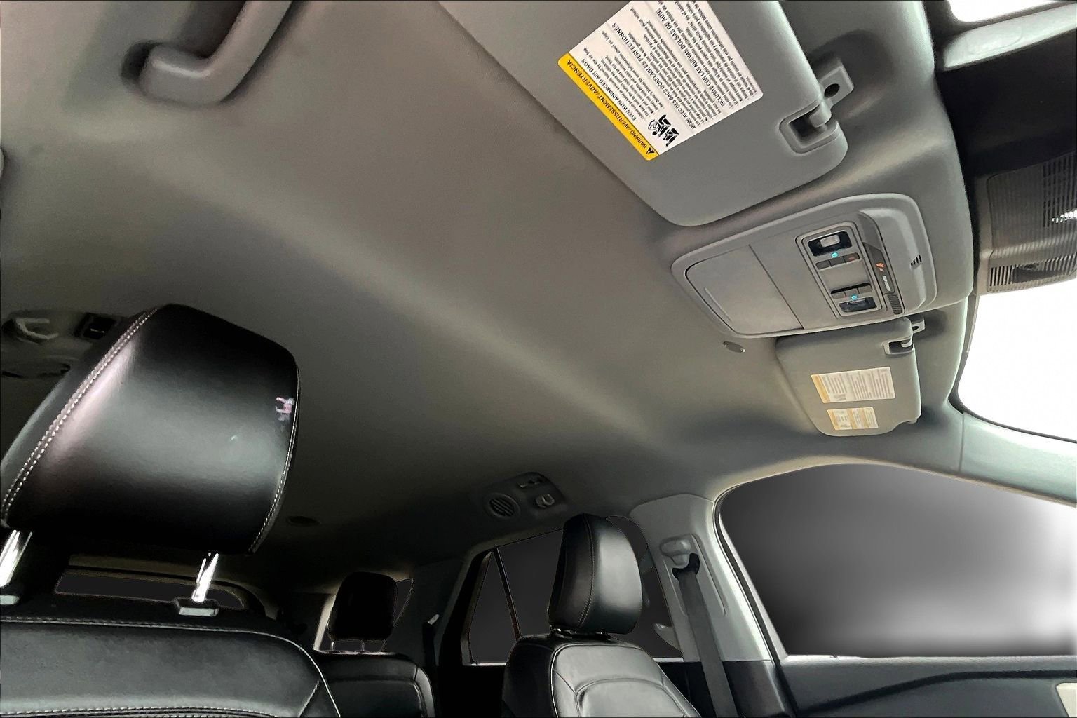 Used 2022 Ford Explorer XLT w/ Equipment Group 202A image 30