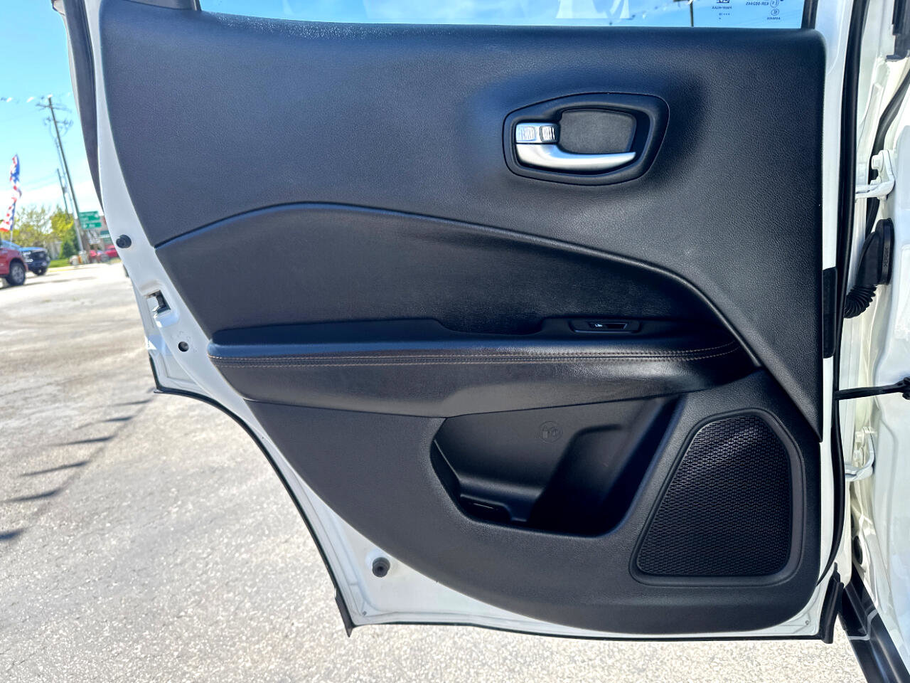 Used 2019 Jeep Compass Limited image 11