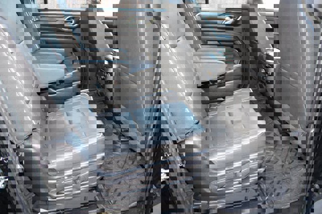 Used 2023 Chevrolet Suburban Premier image 19