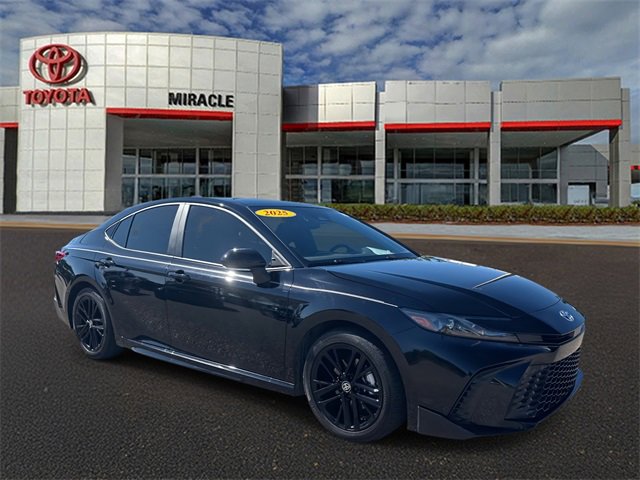 Used 2025 Toyota Camry SE