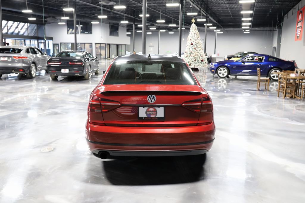 Used 2017 Volkswagen Passat 1.8T SEL Premium image 6