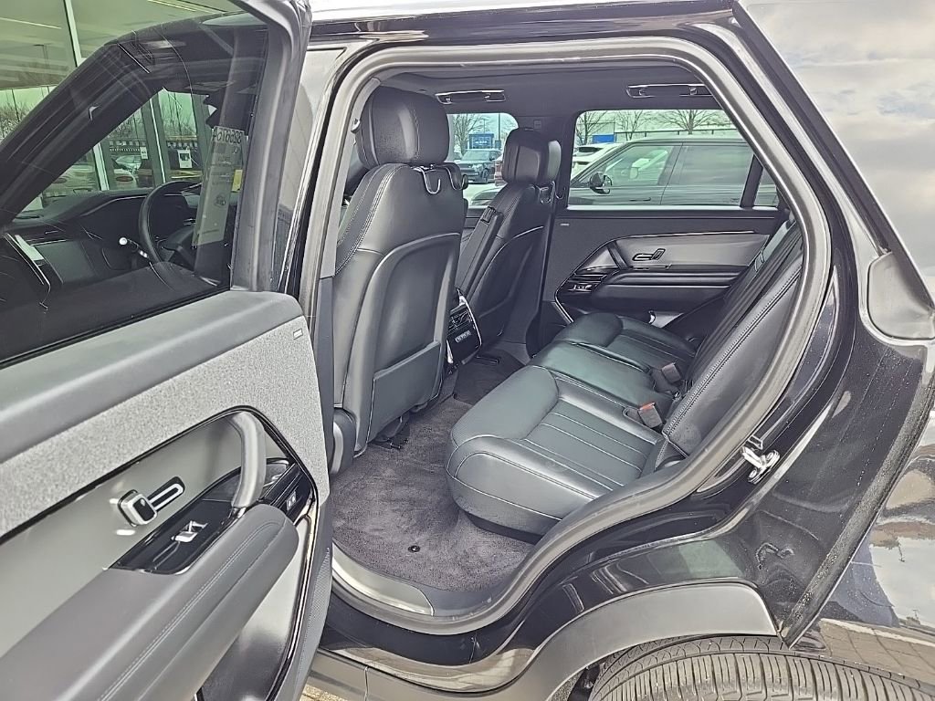 Certified 2024 Land Rover Range Rover Sport Dynamic SE image 17