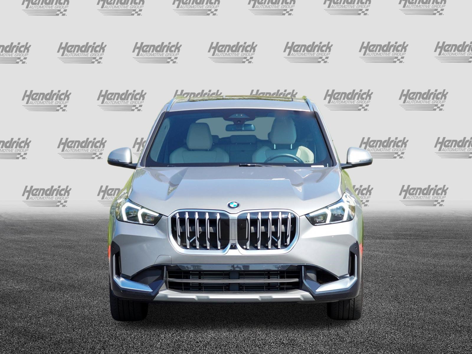 Certified 2025 BMW X1 xDrive28i AWD/4WD image 3
