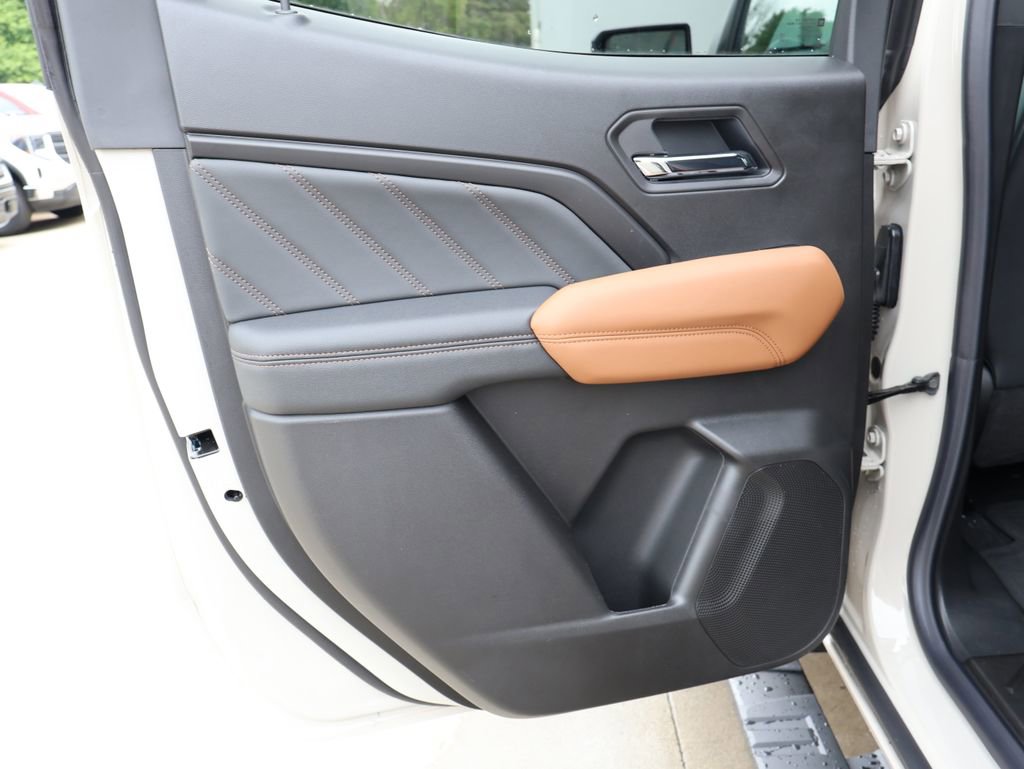 New 2026 GMC Canyon AT4 w/ Technology Plus Package AWD/4WD image 25