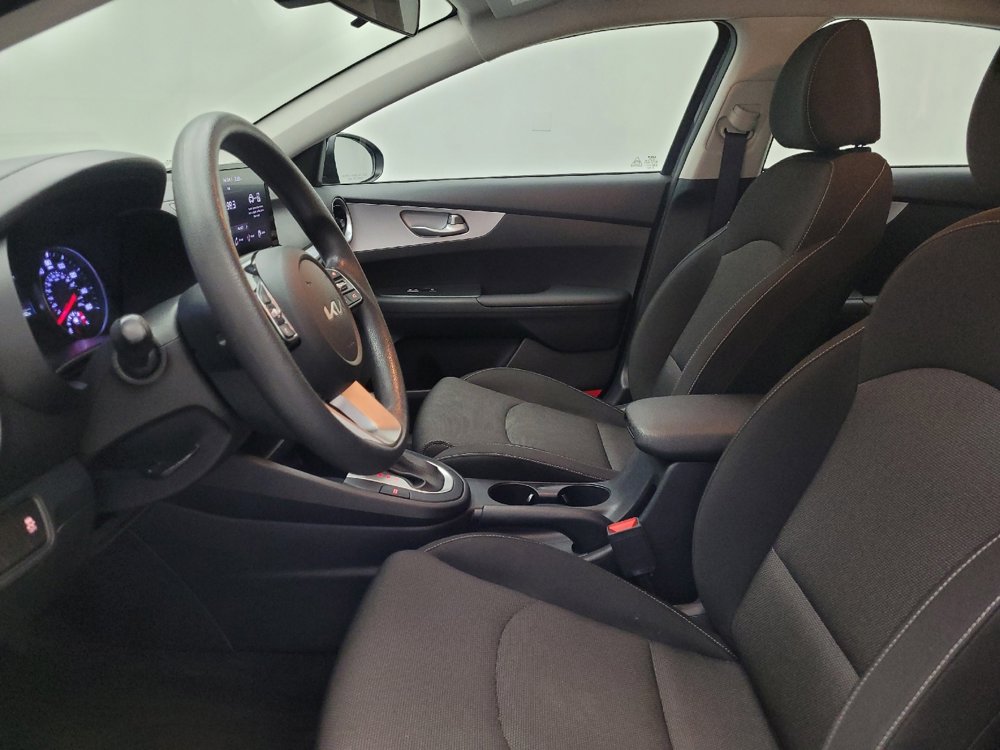 Used 2023 Kia Forte LXS image 17