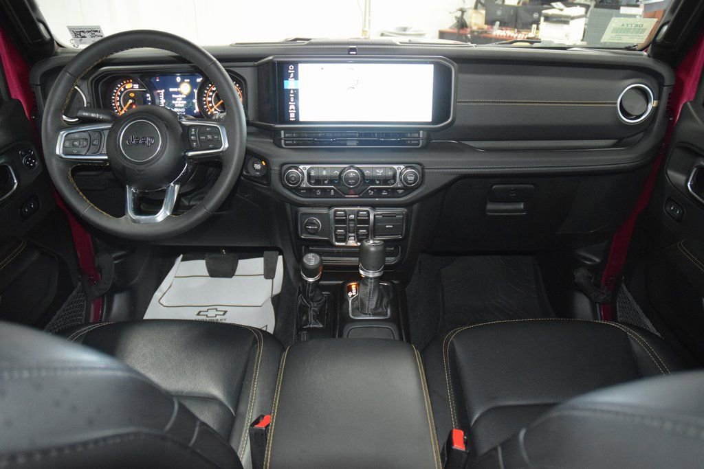 Used 2024 Jeep Wrangler Sahara w/ Technology Group image 32