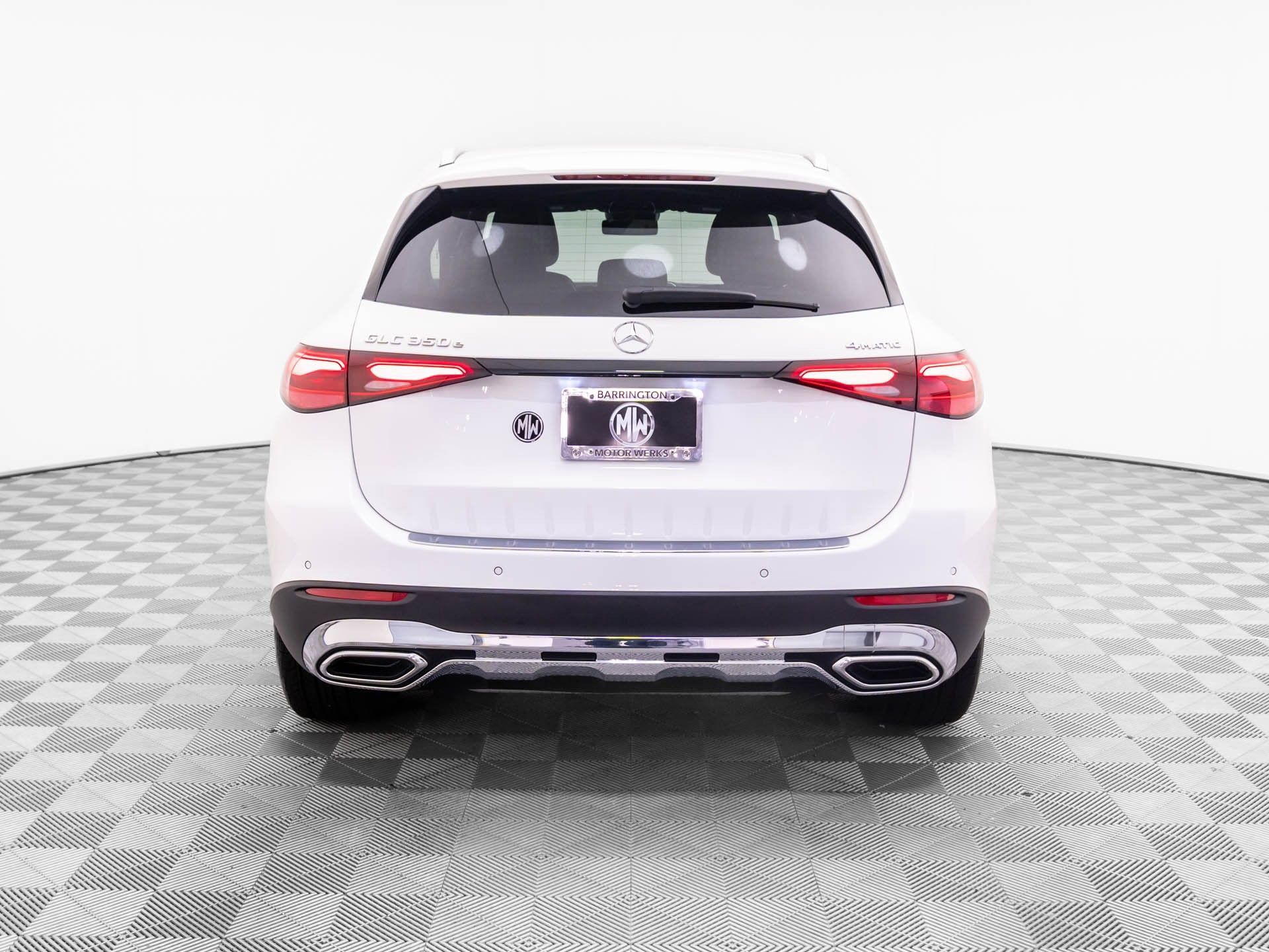 New 2025 Mercedes-Benz GLC 350e 4MATIC video 4