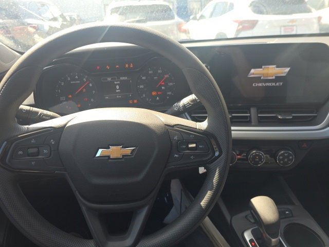 New 2026 Chevrolet Trax LS image 8