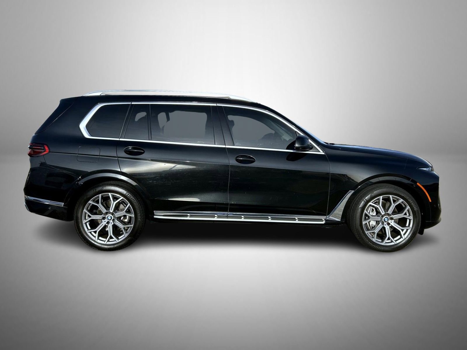 Used 2023 BMW X7 xDrive40i w/ Executive Package image 4