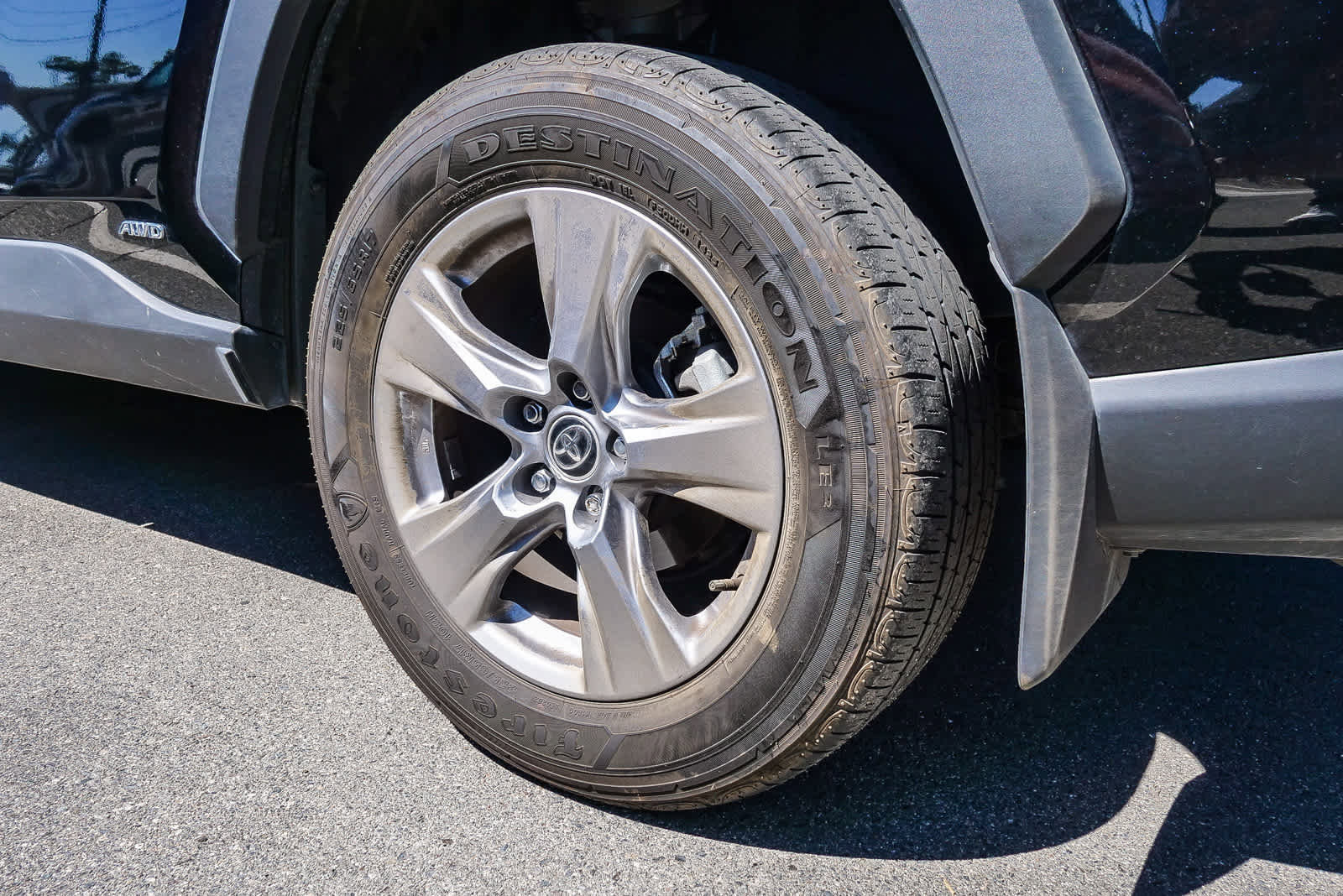 Used 2025 Toyota RAV4 LE image 20