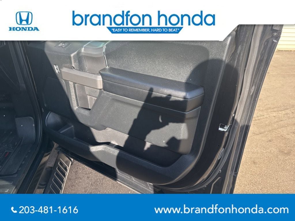 Used 2015 Ford F150 XLT w/ Equipment Group 302A Luxury image 9