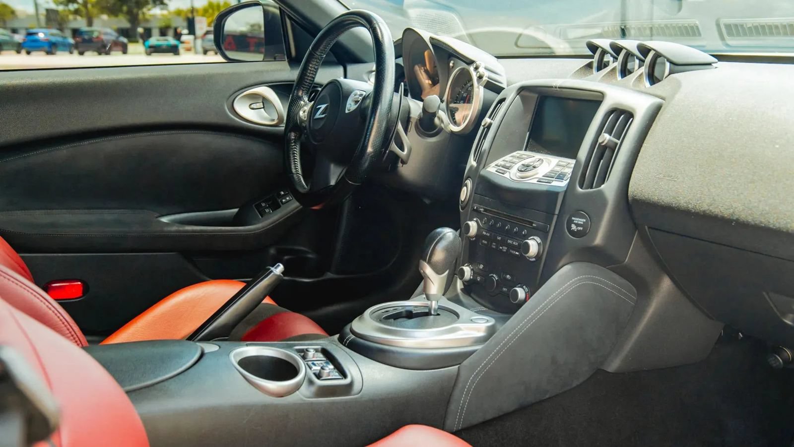 Used 2013 Nissan 370Z Touring w/ Sport Pkg RWD image 28