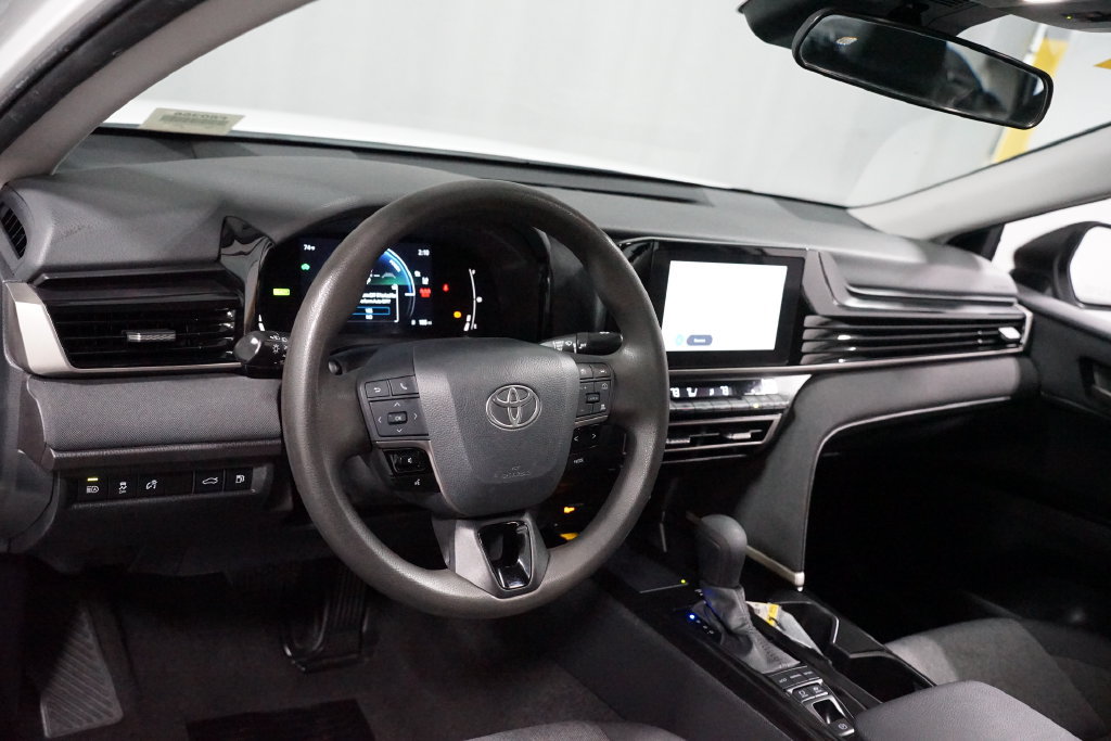 Certified 2025 Toyota Camry LE FWD image 11