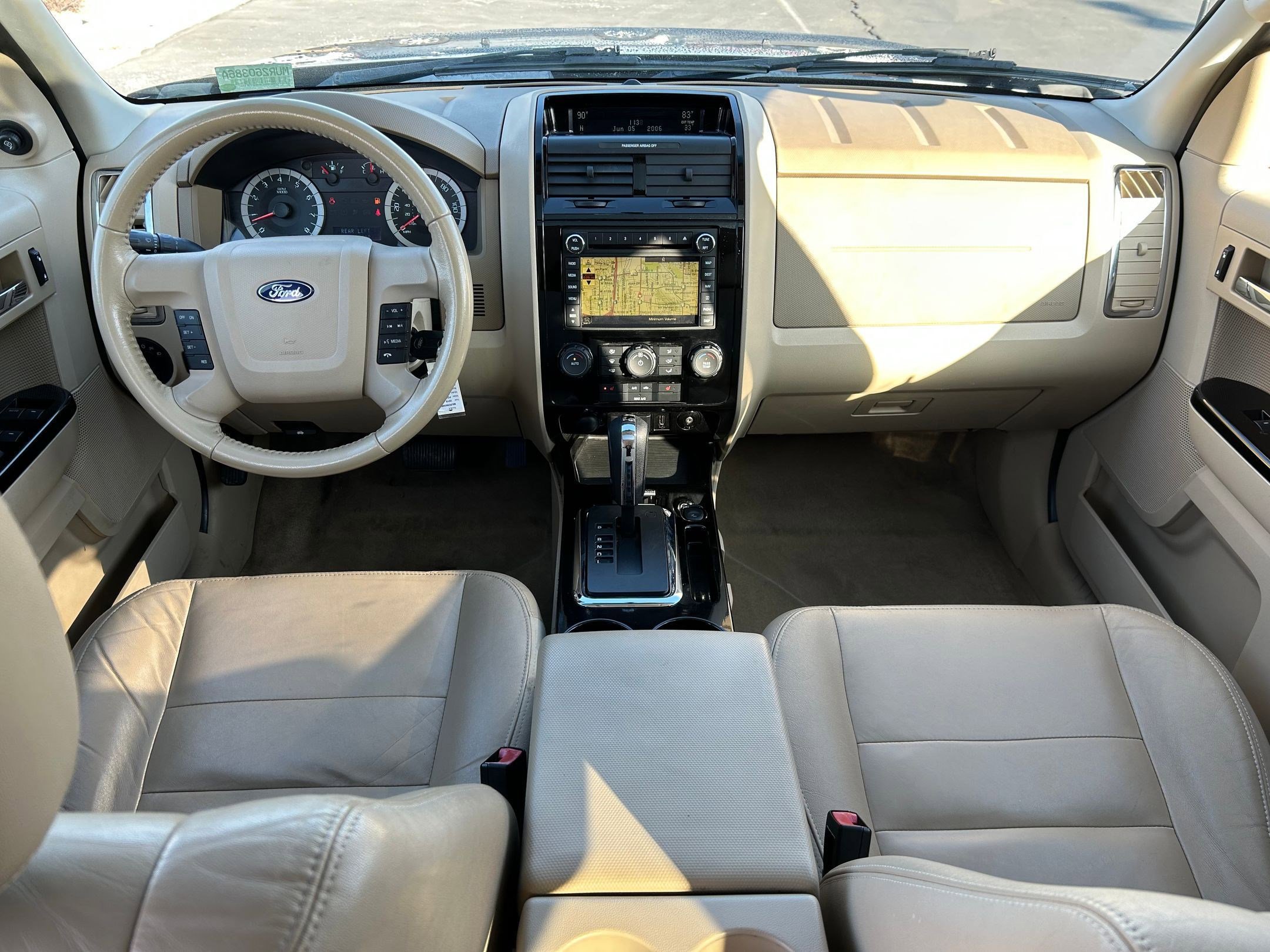 Used 2010 Ford Escape Limited image 23