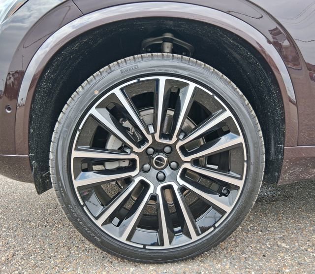 New 2026 Volvo XC90 B6 Plus w/ Protection Package Premier AWD/4WD image 22