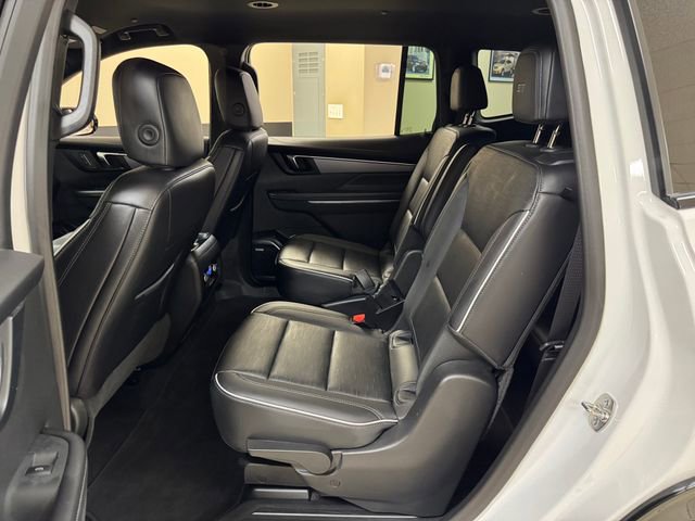 Used 2025 Buick Enclave Sport Touring FWD image 21