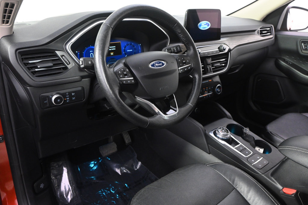 Used 2020 Ford Escape Titanium AWD/4WD image 11