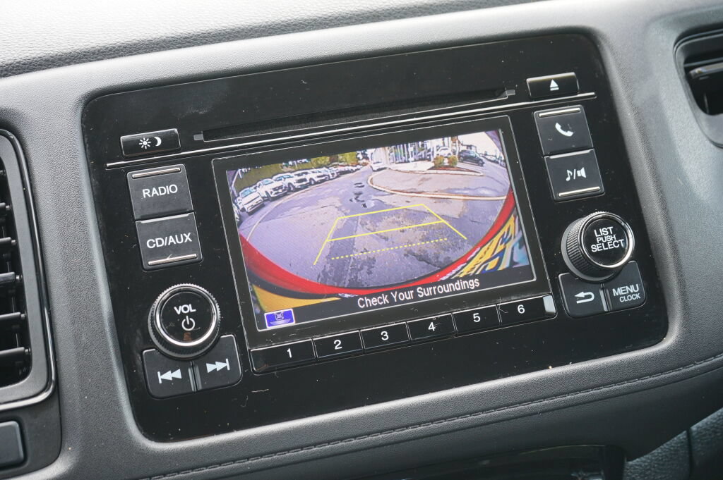 Used 2018 Honda HR-V LX image 23