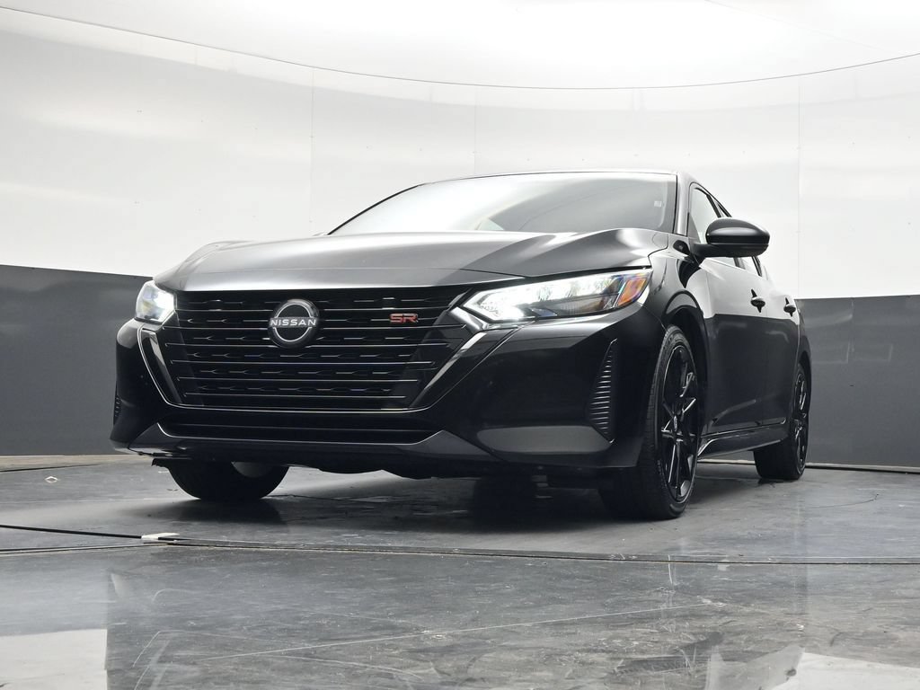 Used 2025 Nissan Sentra SR w/ Midnight Edition FWD image 41