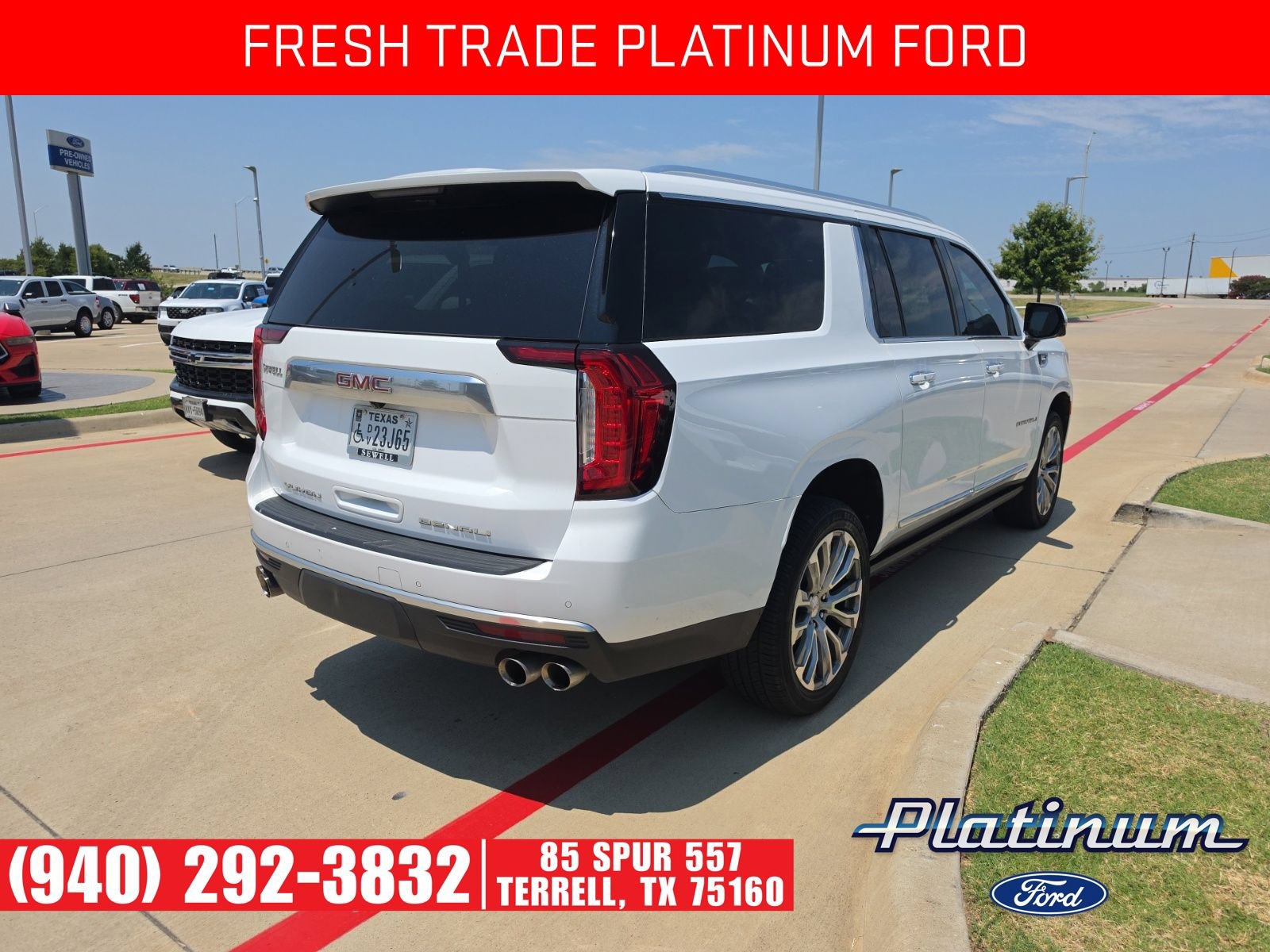 Used 2023 GMC Yukon XL Denali RWD image 7