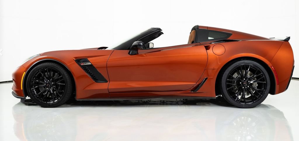 Used 2016 Chevrolet Corvette Stingray Coupe w/ 2LT Preferred Equipment Group video 2